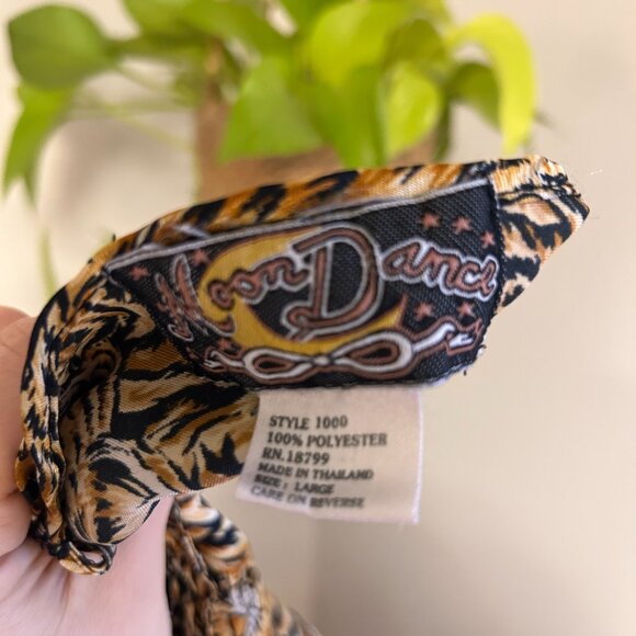 Moon Dance Size Large silky style tank - Picture 5 of 5